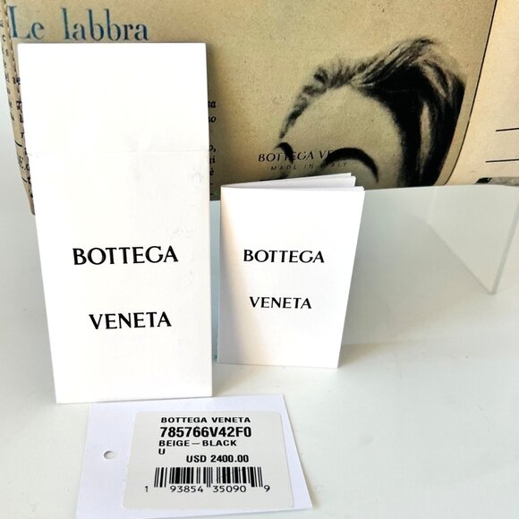 Bottega Veneta Small The Newspaper Leather Shopper Bag - Picture 9 of 16